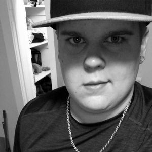 Meet your Posher, Clay